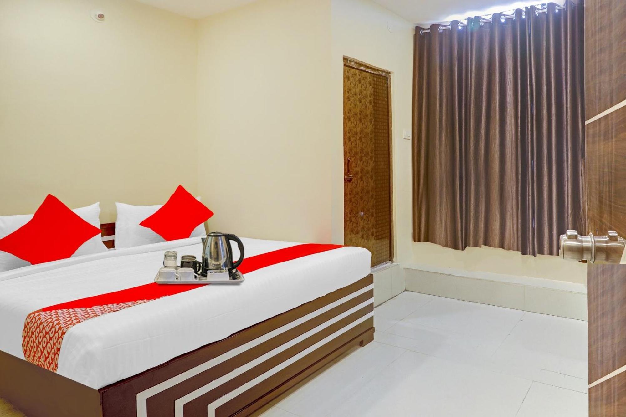 Hotel O Aayush Stay Inn Хайдарабад Экстерьер фото